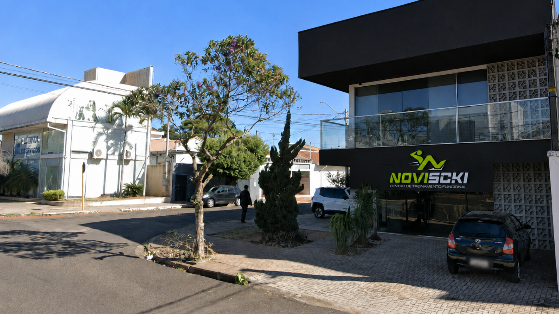 FACHADA LATERAL